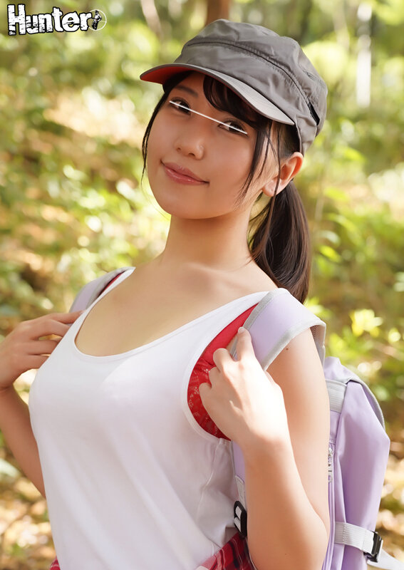「『ビショビショになっちゃって…テントの中に入れてもらってもいいですか？』突然のスコールでびしょ濡れになったソロキャン女子がスケスケ状態で…」のサンプル画像3枚目