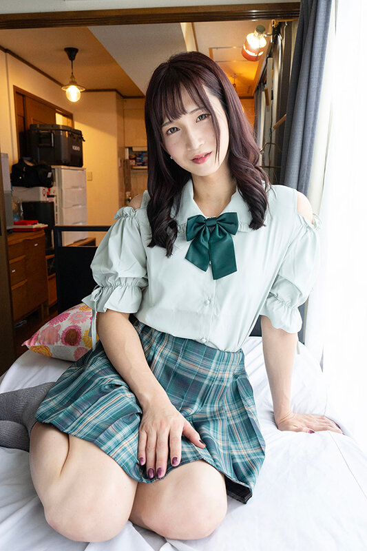 「絶倫ド変態ニューハーフ 無限発射どぴゅどぴゅ13発 コスプレイヤーMINATO」のサンプル画像1枚目