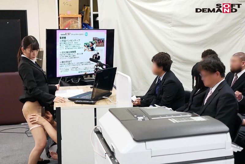 「SOD女子社員 絶頂！イキまくり会社説明会2019 就活生の前でお漏らしせずにプレゼン出来るか？！我慢出来ないほどの強イカセに失禁絶頂72回」のサンプル画像12枚目