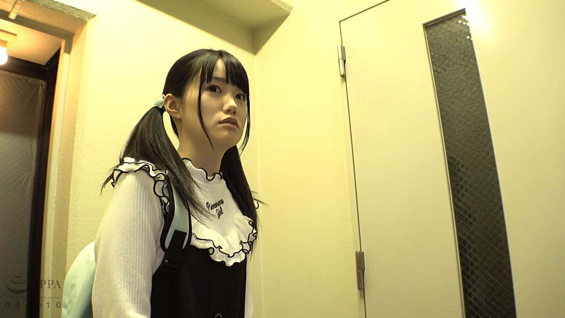 「●声掛けマンション踊り場 りさちゃん」のサンプル画像1枚目