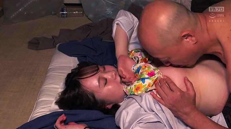 「【熟女人妻】巨乳巨尻の欲求不満妻が禁断の快楽に溺れる濃厚セックス映像」のサムネイル