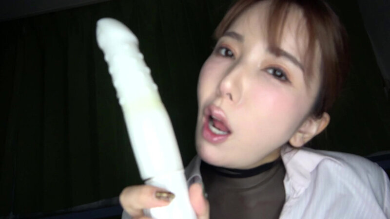 「【4K】まさかの秘密にフル勃起 いつも厳しいデカ尻爆乳な先輩社員の誰にも言えないストレス発散方法は全身透け透けタイツ痴女 波多野結衣」のサンプル画像14枚目