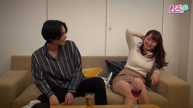 「ニンゲン観察 バーでナンパされ、出会ったばかりの男と酒の勢いでワンナイトSEX」のサンプル画像3枚目