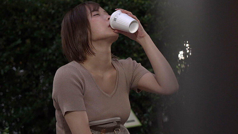 「【鉄マン正統派美女N.H.26歳】無防備女 睡眠姦盗撮」のサンプル画像1枚目