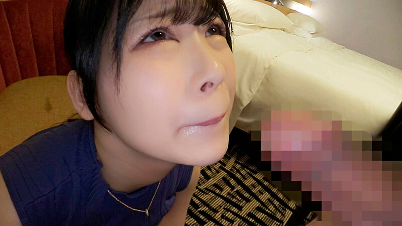 「「あなた、許して…。」夫との平凡なSEXでは物足りない美人妻たちが高級なTバックを履いて下半身を恥じ晒す」のサンプル画像5枚目