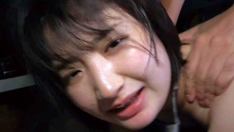「痴●サークルSSS 罵倒され調教生ハメに激濡れしちゃうドM現役女子●生NAちゃん」のサンプル画像17枚目