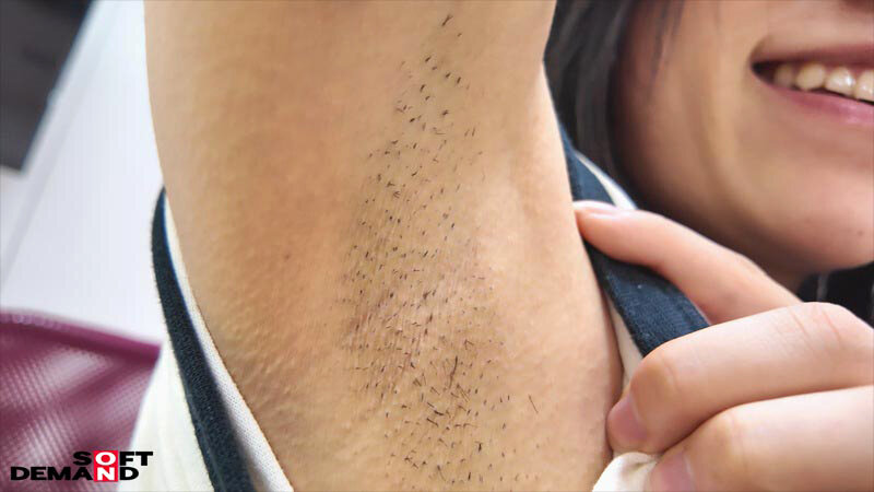 「岡島明来のハメ撮り初体験!素人OLが恥じらいながら魅せる初撮り映像」のサンプル画像11枚目