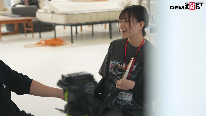 「岡島明来のハメ撮り初体験!素人OLが恥じらいながら魅せる初撮り映像」のサンプル画像2枚目