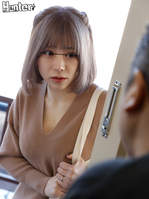「デリヘル感覚で出張家政婦を呼んで、数珠つなぎに犯し続ける汚部屋の絶倫ゲス男」のサンプル画像17枚目