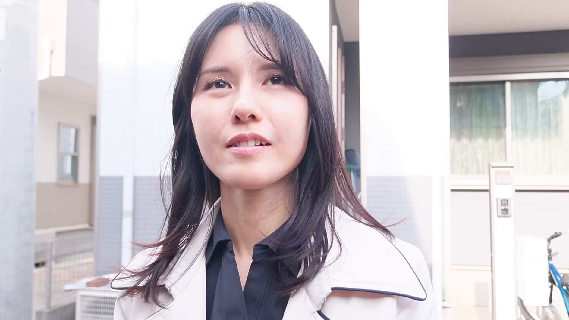 「淑女の皆さん！おっぱい見せてくれませんか？ 6」のサムネイル