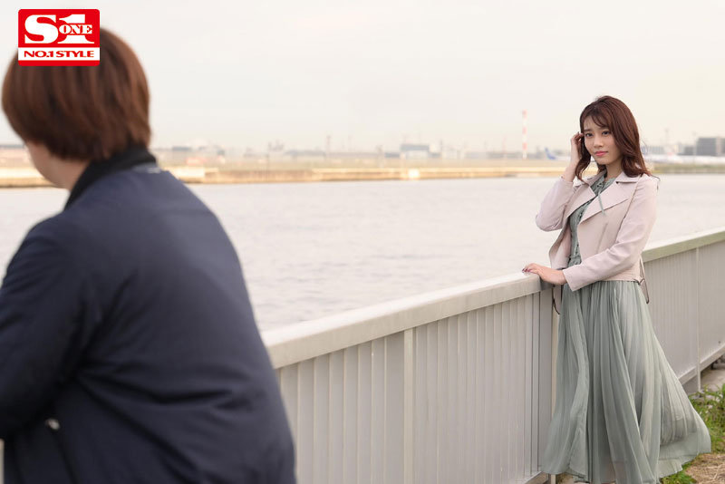 「最愛の人と数年ぶりの再会…一緒に過ごせる僅か数時間は寝る間も惜しんでSEXがしたい。 河北彩花」のサンプル画像1枚目