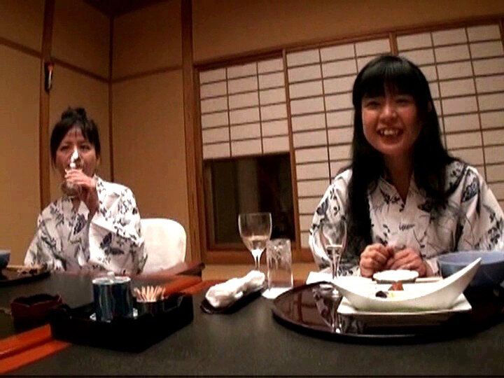 「【AIリマスター版】人妻不倫旅行×人妻湯恋旅行 collaboration ＃04 Side.A」のサンプル画像9枚目