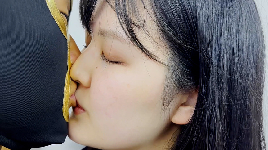 「M男が街中で女性に声をかけてキスさせてもらう 書店員 りかちゃん」のサンプル画像2枚目