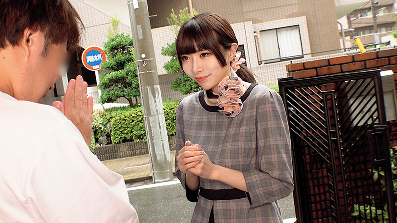 「【素人】美人受付嬢がデカチンをじゅぼじゅぼフェラ&中出し!制服姿の淫らな姿がエロすぎる」のサンプル画像19枚目