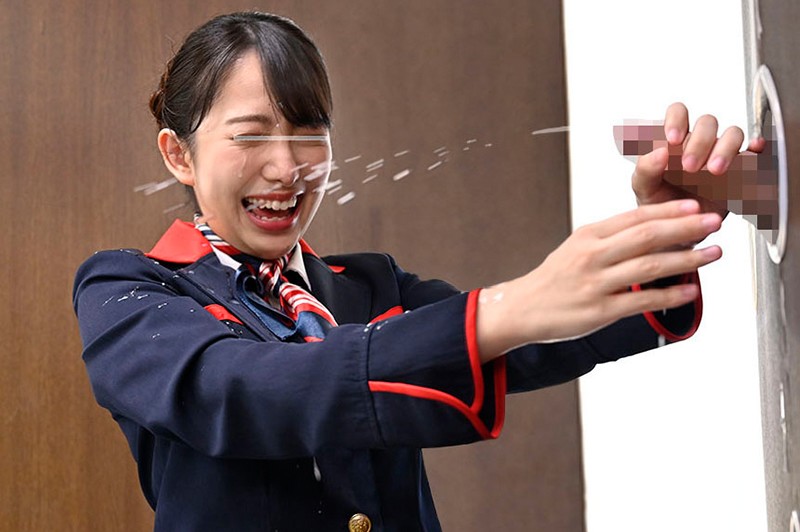 「一般男女モニタリングAV しごいてしゃぶってヌキまくり！！ 総発射217発！2枚組8時間ベスト 24名収録 素人娘が無数に生えた壁ち○ぽを即ヌキ！ザーメンまみれのノンストップ射精SEX！」のサンプル画像4枚目