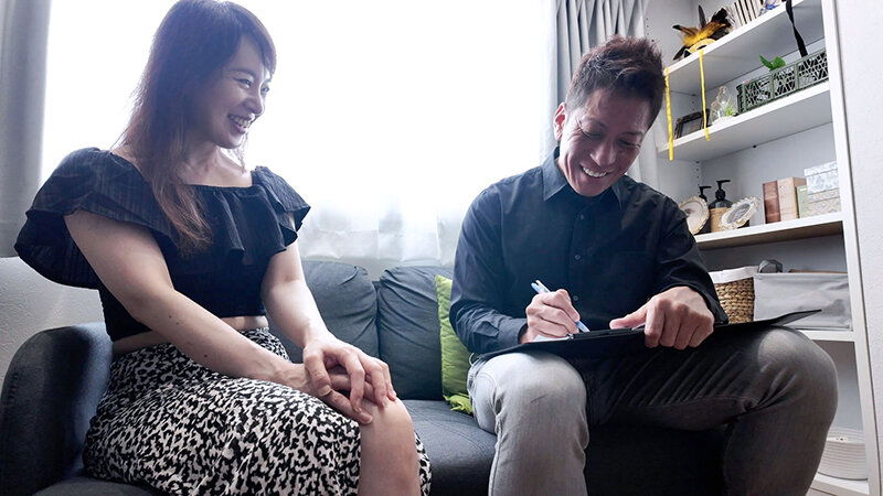 「黒田式女風 浜辺さん AV男優 黒田悠斗が全力で女性を悦ばせる」のサンプル画像2枚目