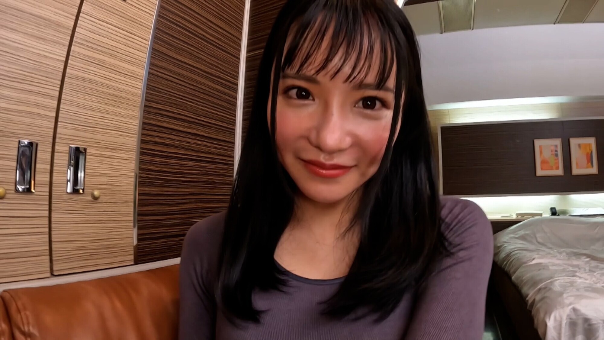 「映えるランチに付き合ってもらえますか?とナンパされて食欲が満たされたら性欲も満たします!巨乳美女とナンパノリパコ中出しセックス!」のサンプル画像1枚目