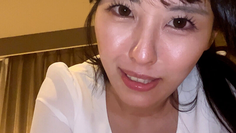 「実況しながら鼻を辱めるドSお姉さんがM男に濃厚鼻フェラ」のサンプル画像1枚目