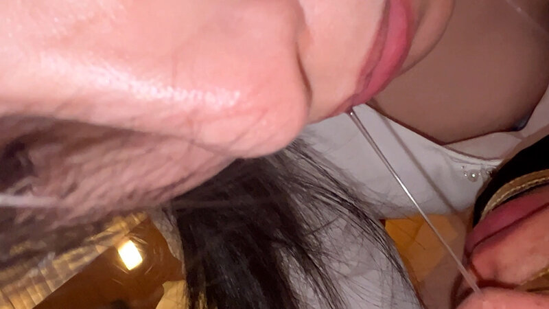 「実況しながら鼻を辱めるドSお姉さんがM男に濃厚鼻フェラ」のサンプル画像13枚目