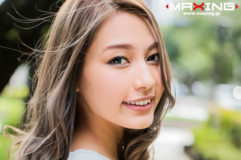 「新人 高井ルナ ～父親は元野球選手！？圧倒的美貌と艶やかさを持つ最強ハーフ美少女AVデビュー！～」のサンプル画像8枚目