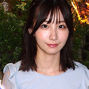 「【池袋で見つけた坂道系の激カワお嬢さま女子】
敢えて先っぽだけにするとガマンできずズボっと根元まで咥え込んで...」のサムネイル