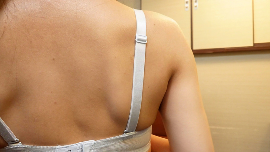 「「私で射精してっ」 女子社員自撮り誘惑オナニー」のサンプル画像5枚目