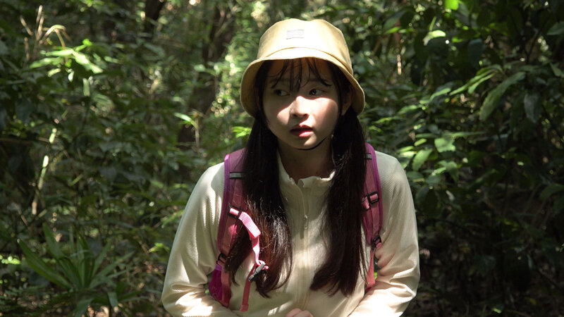 「欲望の森 まいごの全裸少女を森で見つけて性欲が抑えられない 望月つぼみ」のサンプル画像19枚目