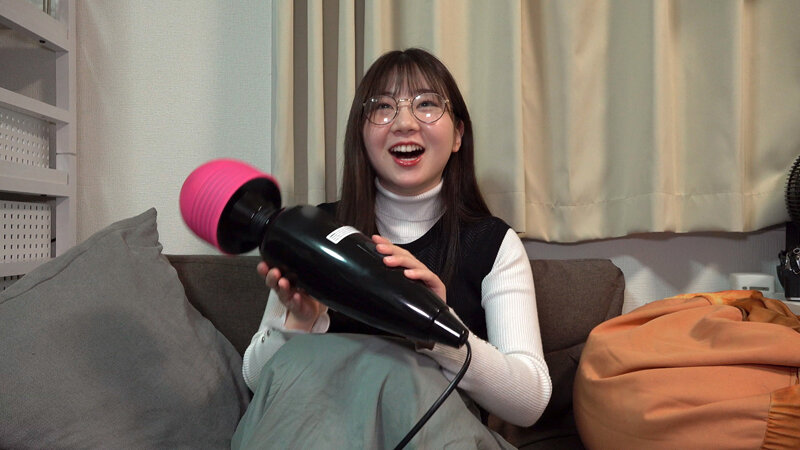 「アハハハって笑う豪快スマイル女子！ノリよくて愛嬌ある娘が…デカチンのバコ突きくらって白目剥きながらひっくい声でイグイグ連呼」のサンプル画像1枚目