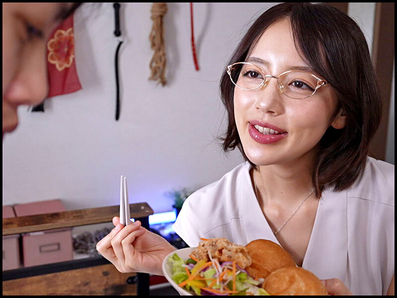 「「今日もママで射精しましょうね…？」異常愛を抱く美人母に軟禁されて、絶倫勃起してしまうチ○ポを支配射精させられ続ける僕の日常。 美咲かんな」のサンプル画像5枚目