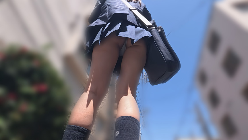 「電動キックボードで帰宅する小生意気な巨乳女先輩 不登校デカチン童貞後輩に「ほらっ挿れてみな！」とあおったら逆にメスイキLOOPされたよぉぉ～」のサンプル画像15枚目