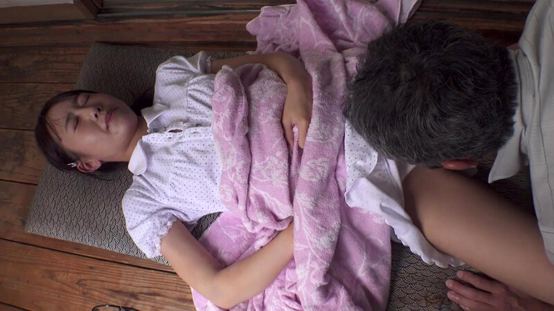 「田舎に帰省するとおじさんがいつも狂ったように悪戯してくる あお・なな・ゆな」のサンプル画像8枚目