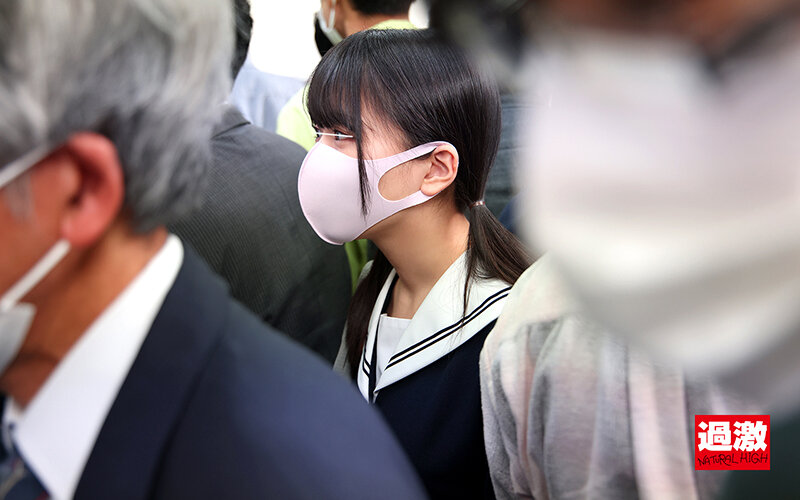 「対面痴●で何度もイカされ糸が引くほど舌を絡ませるベロキス発情娘」のサンプル画像1枚目