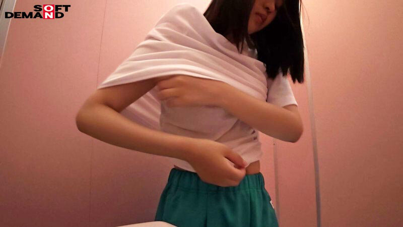 「SNSで出会ったクズ男にハマった結果、公衆トイレでさくっとヌくための肉おナホ要員にされた18歳の記録映像。最終的に都合のいいように扱われ続けて涙目になるまでマワしつくされる。 寺川ねね」のサンプル画像3枚目