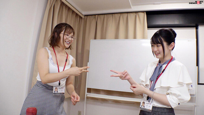 「これが女子同士の脱がし合い…！？営業部 新卒2年目 蒲生司沙×システム部 中途1年 目永井千歳 SOD女子社員 ハダカになるより恥ずかしい脱ぎキャンBOX野球拳」のサンプル画像2枚目