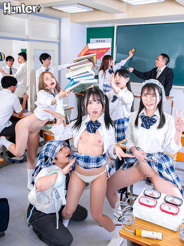 「【新感覚時間停止AV】時間停止×心の声 エロ漫画の様に時間が止まっている女子たちの心の声が聞こえてくる！「えっ？待って！私…時間止まってる？でも意識はある」この学校には 『場所』によって時間を自在に止める事が出来る神装置が存在した！！」のサンプル画像1枚目