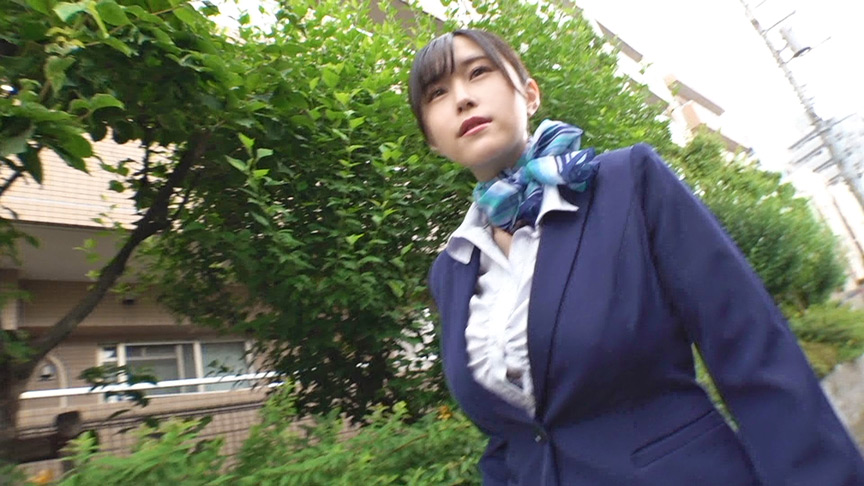 「黒パンスト美脚CA限定!固定型リモコンローターONのまま黒パンスト足コキでイカせ対決 自分より先にイカせられたら高額賞金ゲット!失敗したら絶倫巨根と生ハメ中出しの罰ゲームアクシデントが待っている!」のサンプル画像10枚目