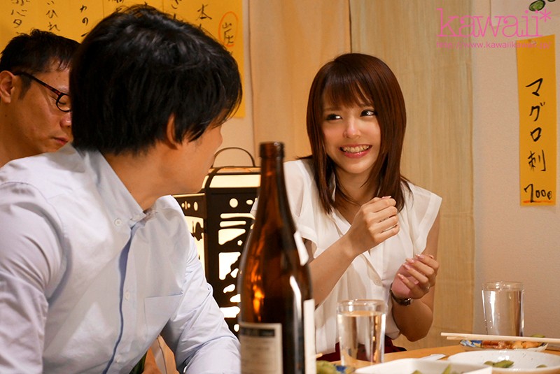 「出張先の相部屋で絶倫上司に何度も中出しされて… 部長の粘着質な愛撫と濃厚SEXに溺れた巨乳新人OL 伊藤舞雪」のサンプル画像1枚目