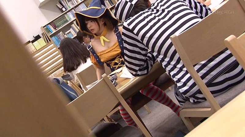 「図書館で声も出せず糸引くほど愛液が溢れ出す敏感娘 19 全裸羞恥中出しSP」のサンプル画像5枚目
