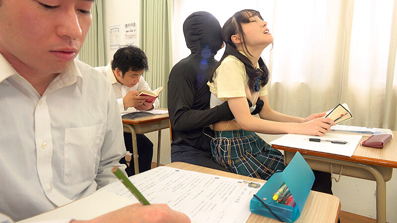 「乳首いじりが日常に溶け込んだ世界でイジられていることには気づかないまま皆の前で乳首絶頂してしまう敏感女子〇生たち」のサンプル画像2枚目