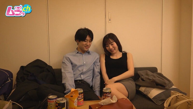 「ニンゲン観察 恋人と別れたばかりの男女が密室で二人きりになれば結局ヤルっきゃない！同期の男女が酒の勢いでおチ〇ポとおマ〇コを擦り付けあう始発待ちの夜。」のサンプル画像5枚目