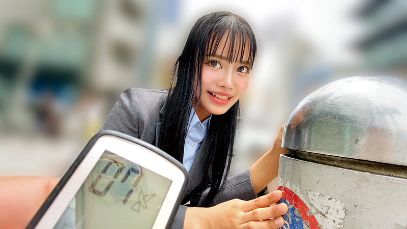 「素人美少女とリモコンバイブお散歩11-黒パンストキャリアウーマン編-「もう我慢できません…//」人ごみの中、黒パンスト美脚ガクブル震わせイキまくってしまうOLたち！人生初の羞恥プレイでまさかのエロスイッチオン！車移動中も大胆カーオナニー！最後はホテルで…」のサンプル画像9枚目