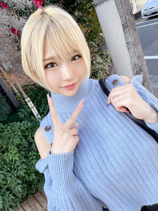 「【パツキンギャル妻襲来！！】メチャシコ巨乳巨尻肉感人妻28歳。出会い系で見つけた男を自宅に連れ込み即ハメ！！イキまくり吹きまくり中出し懇願浮気変態セックス【痴女ビッチ最高！！】」のサンプル画像1枚目