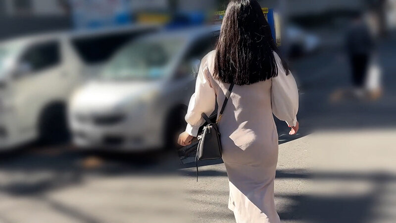 「街角で声をかけてくすぐりさせてもらう 社員食堂アルバイト みのりちゃん」のサンプル画像1枚目