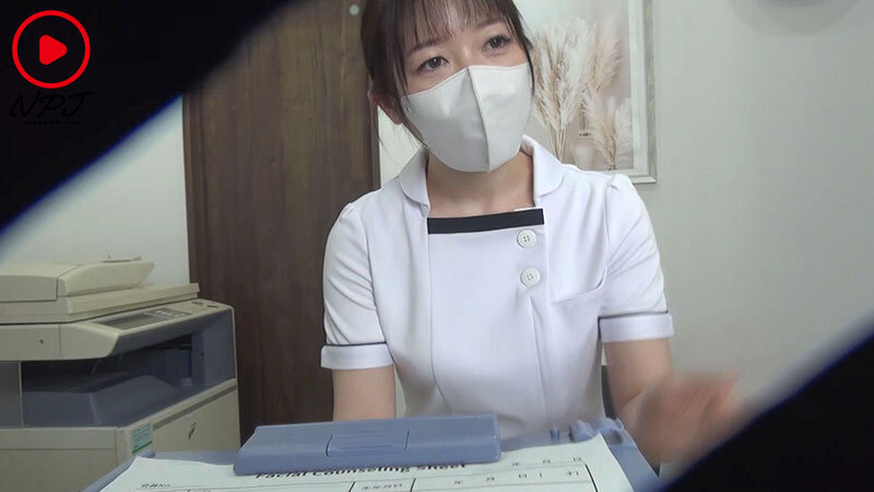 「マスク歯科助手を犯したい。白衣の下に潜むムチムチ爆乳Gカップ。彼氏の目の前で…無責任孕ませ中出しFUCK！ るりさん。」のサンプル画像1枚目