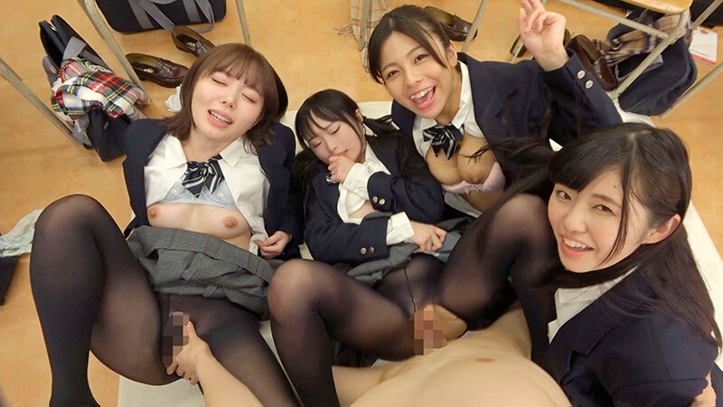 「放課後の黒タイツ女子○校生たちに突撃交渉！同い年の童貞クンと人生初の王様ゲームしてみませんか？いろいろなデニール数のムレた黒タイツを独り占めでハメまくり！！挟まれ踏まれ絞められて中出し放題！！ハーレム筆おろし大乱交！」のサンプル画像9枚目