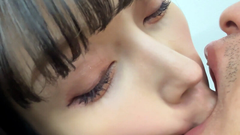 「M男が街中で女性に声をかけてキスさせてもらう アパレル関係 ひなみちゃん」のサンプル画像15枚目