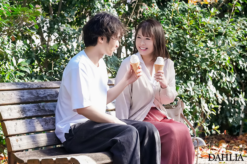 「8月31日ー。叔母と僕の夏休み最後の汗滲む”かけこみ”中出し日記。 水彩あき」のサンプル画像10枚目