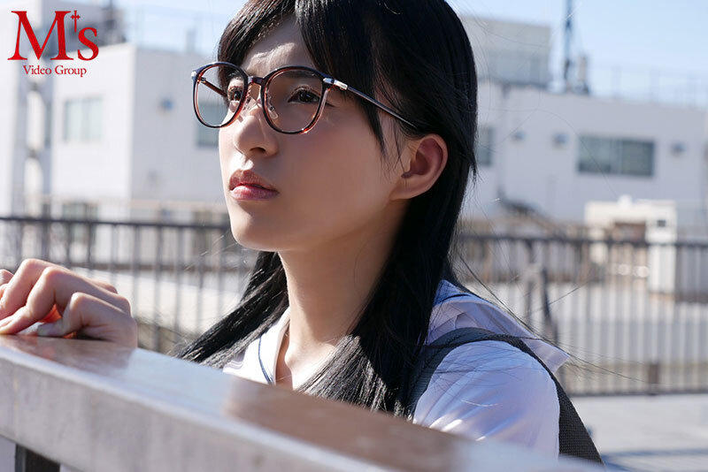「どうせなら…最後に1発ヤラせてくれ！！！ 容姿端麗で成績優秀な無気力美少女に童貞キモオタ絶倫男子が性欲全開たなぼた種付けピストン 根尾あかり」のサンプル画像1枚目