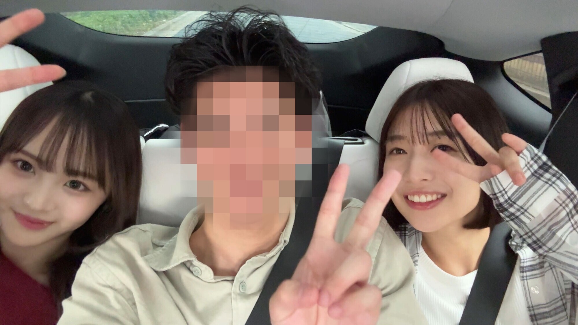 「【早〇田大学経済学部4年】仲良しめちゃかわJD 卒業間近にハメ外して中出し4P乱交」のサンプル画像3枚目