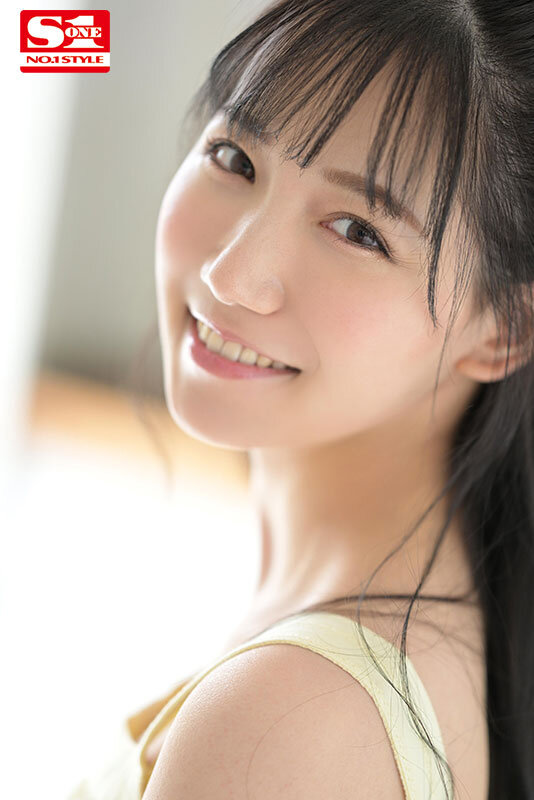 「エロめっちゃ可愛い三田真鈴の初・体・験3本番 人生初めて尽くし！ 激イキしまくりスペシャル！」のサンプル画像4枚目